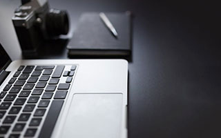 九游游戏中心-世界羽联超级系列赛印尼站，中国选手表现抢眼，印尼羽毛球世界冠军